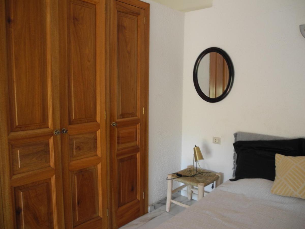 Tranquilos Estudios Cerca De La Playa กาดาเกส ภายนอก รูปภาพ
