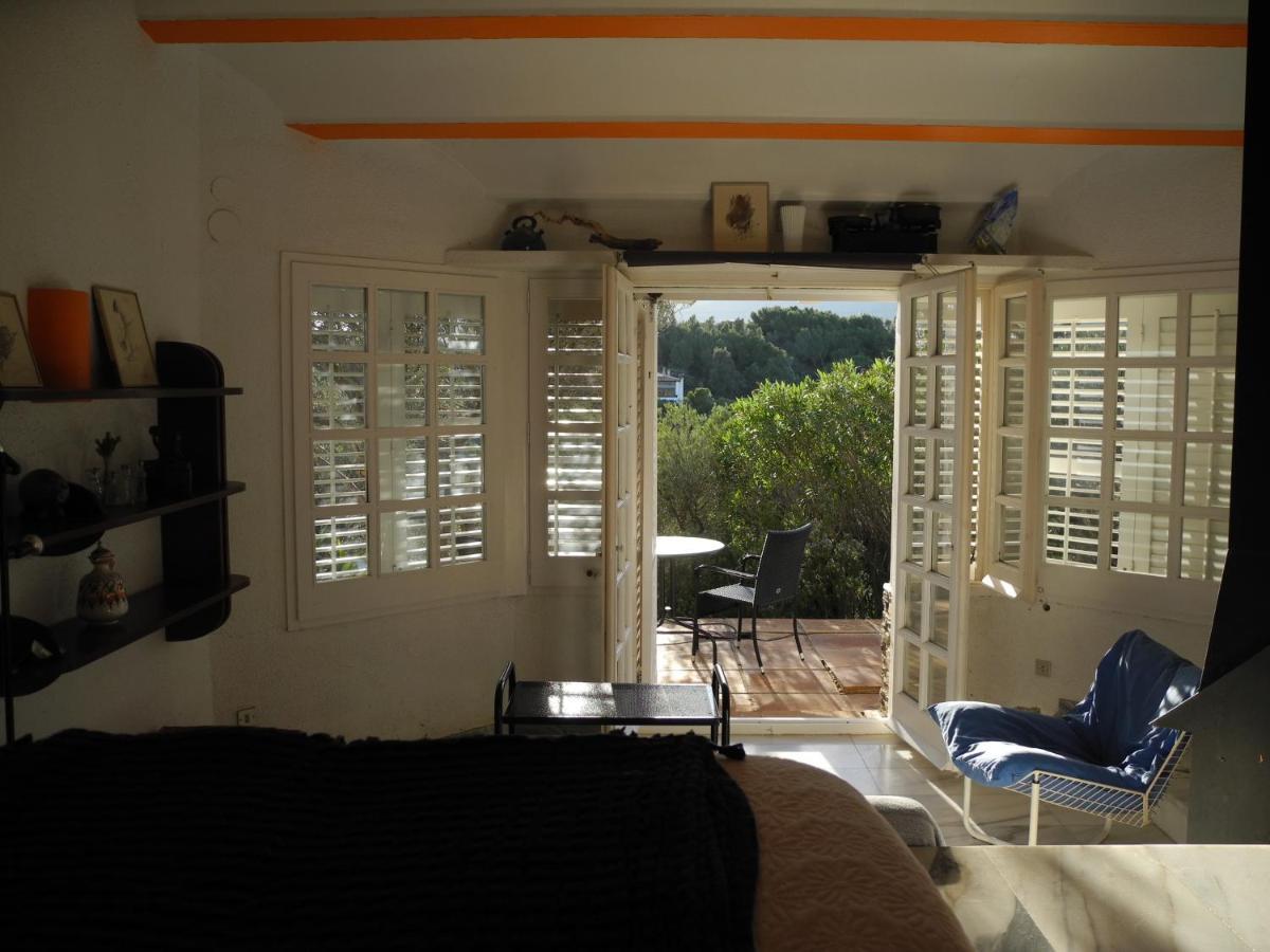 Tranquilos Estudios Cerca De La Playa กาดาเกส ภายนอก รูปภาพ